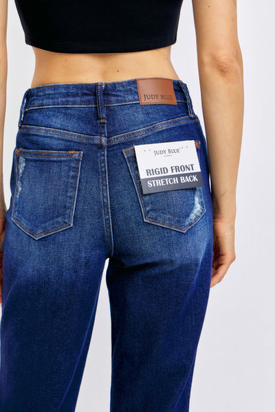 Tess Straight Rigid Magic Jeans