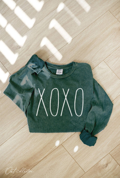 Hugs & Kisses Long Sleeve Top