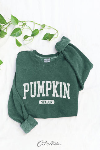 PUMPKIN SEASON Green Graphic Sweatshirt