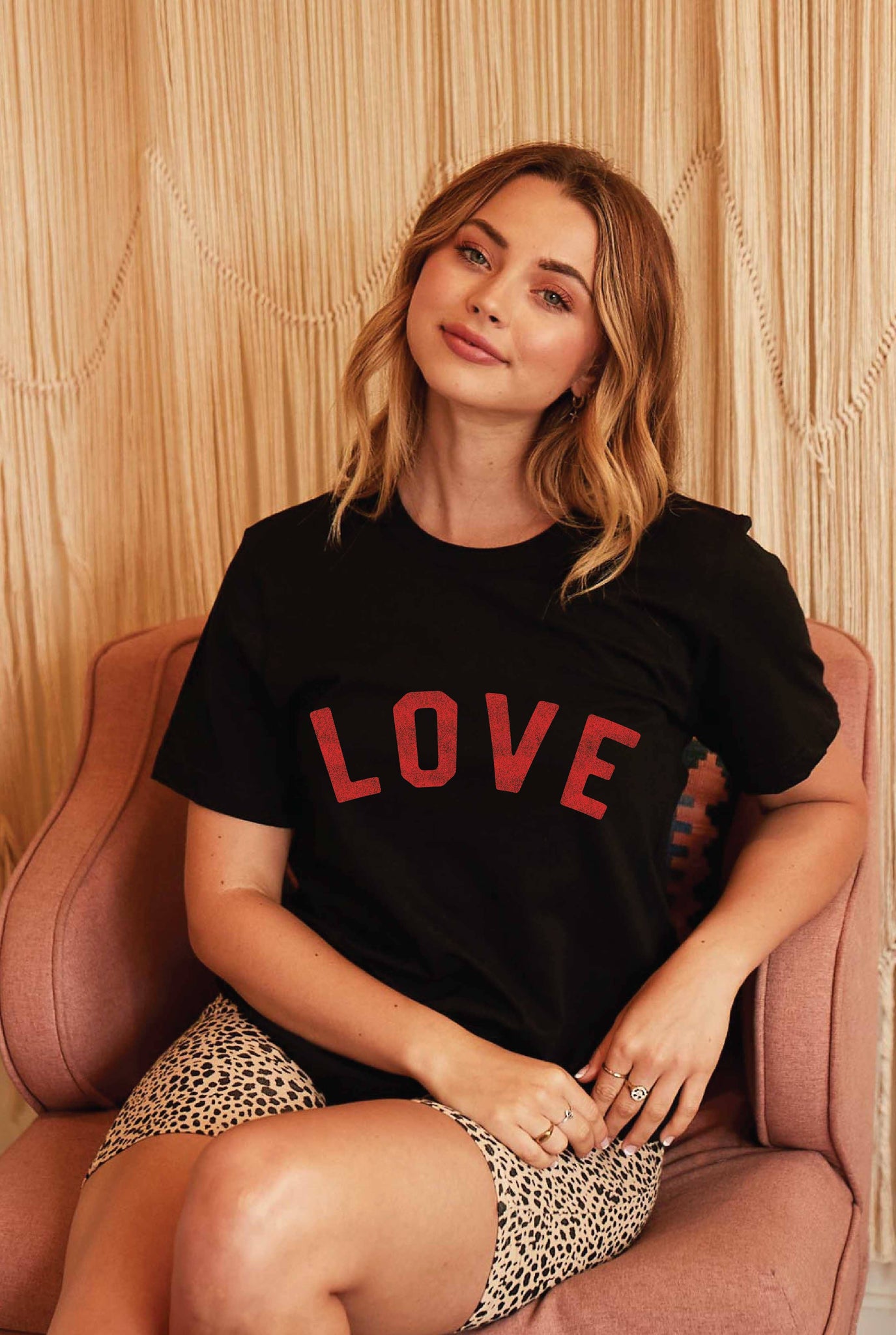 LOVE Graphic T-Shirt - Black