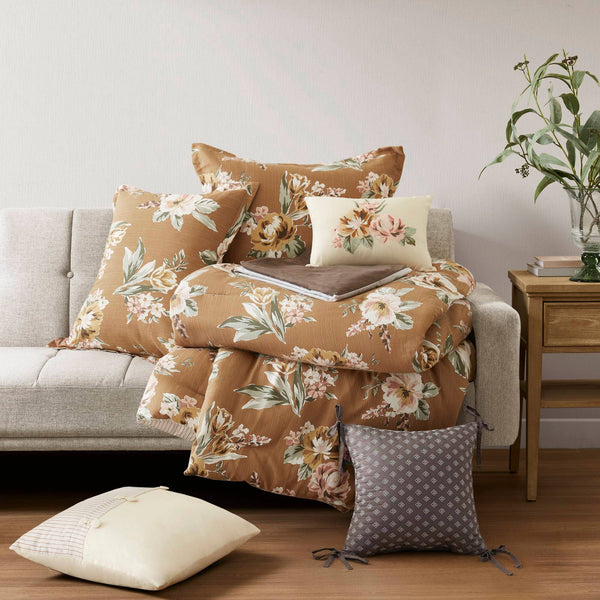 7 Piece Vintage Floral Comforter Set, Terracotta: Queen