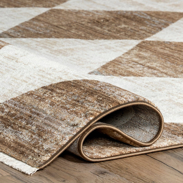Meline Checkered Fringe Area Rug: Beige / Rectangle / 8' x 10' 2"