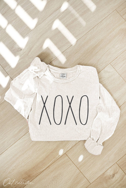 Hugs & Kisses Long Sleeve Top