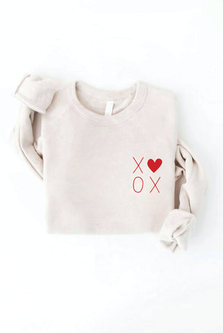 XOXO Heart Graphic Sweatshirt: HEATHER DUST