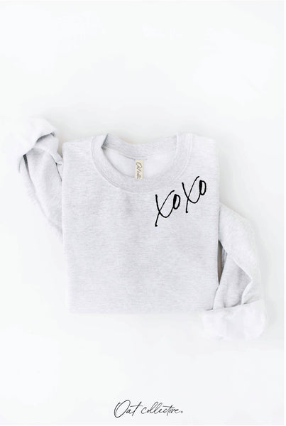 XOXO Graphic Sweatshirt: MAROON