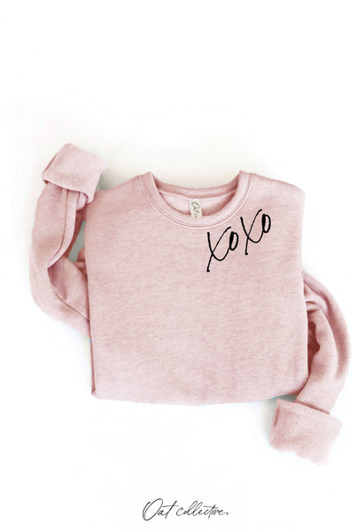 XOXO Graphic Sweatshirt: MAROON