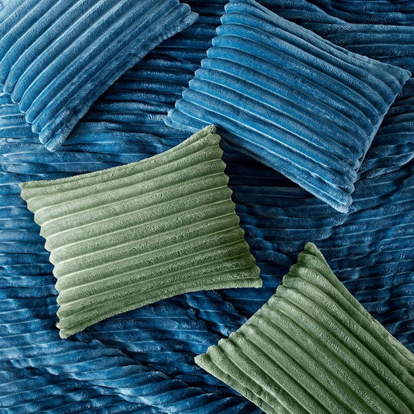300GSM Fluffy Ribbed Plush Comforter Set,Green: King/Cal King