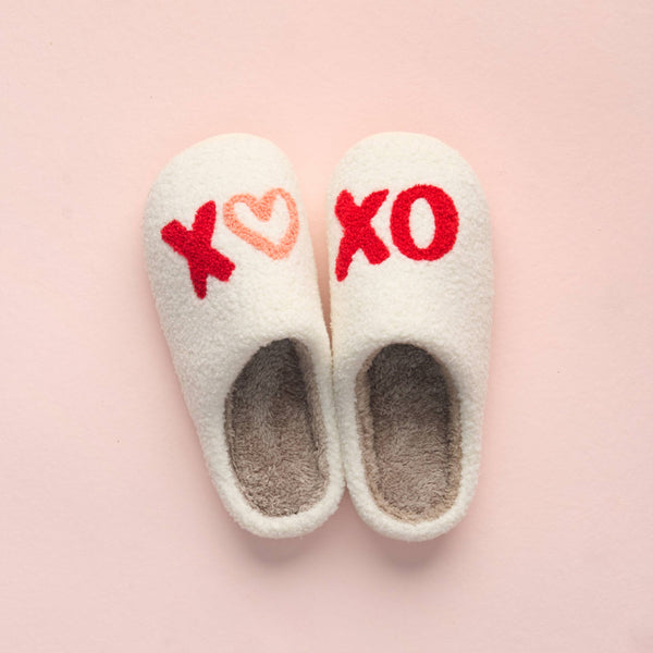 XOXO M/L Fuzzy Slippers