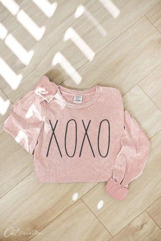 Hugs & Kisses Long Sleeve Top