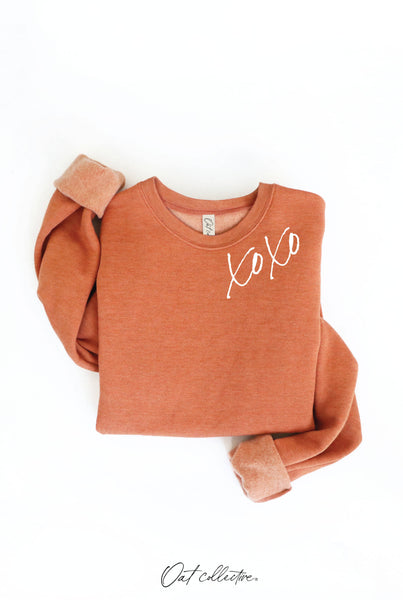 XOXO Graphic Sweatshirt: MAROON