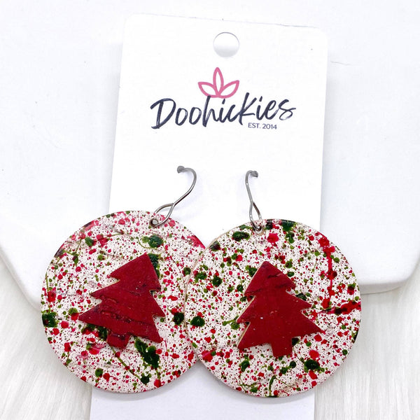 1.5" 3-D Trees on Paint Splatter -Christmas Earrings: Vintage Green