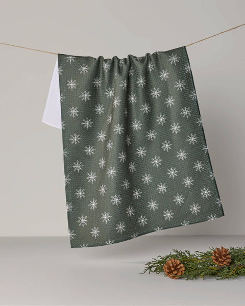 Snowy Tea Towel - Holiday 2026: Juniper