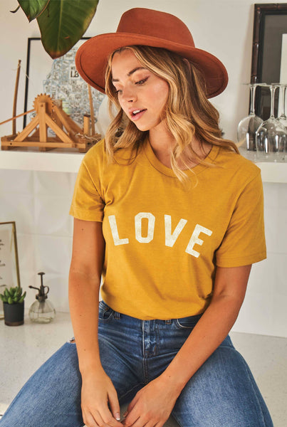 LOVE Graphic T-Shirt - Black