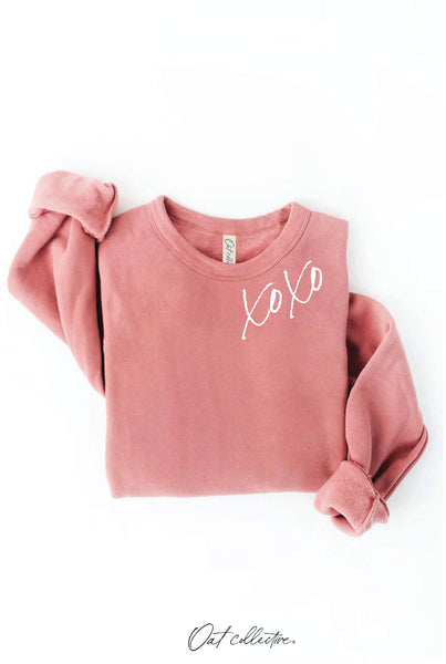 XOXO Graphic Sweatshirt: MAROON